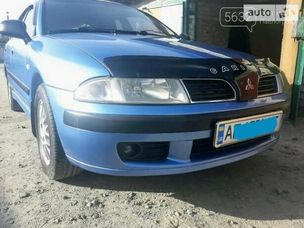 Mitsubishi carisma 2001 года