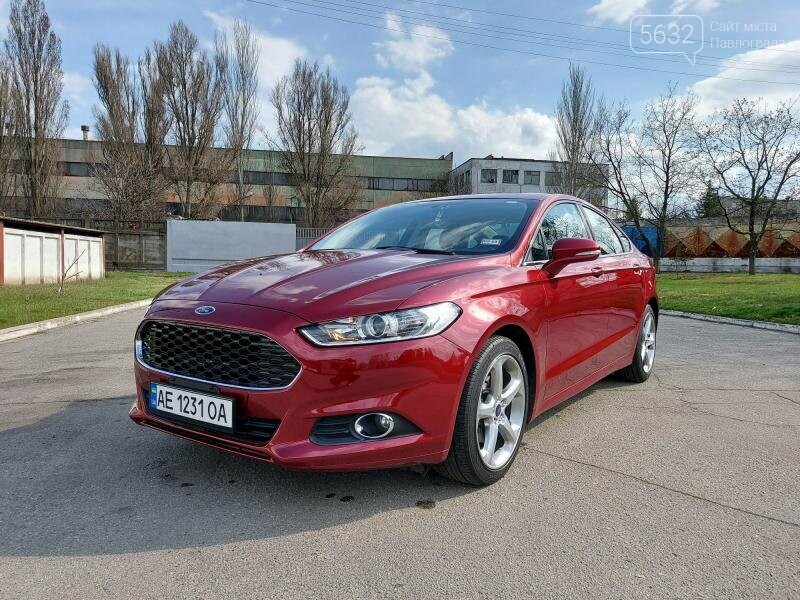 Ford focus красный
