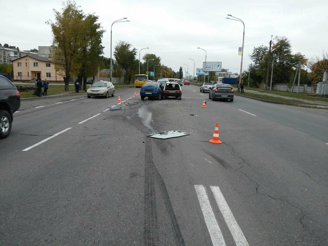 ДТП в Павлограде: троих пострадавших госпитализировали, фото-3 ДТП в Павлограде: троих пострадавших госпитализировали, фото-3