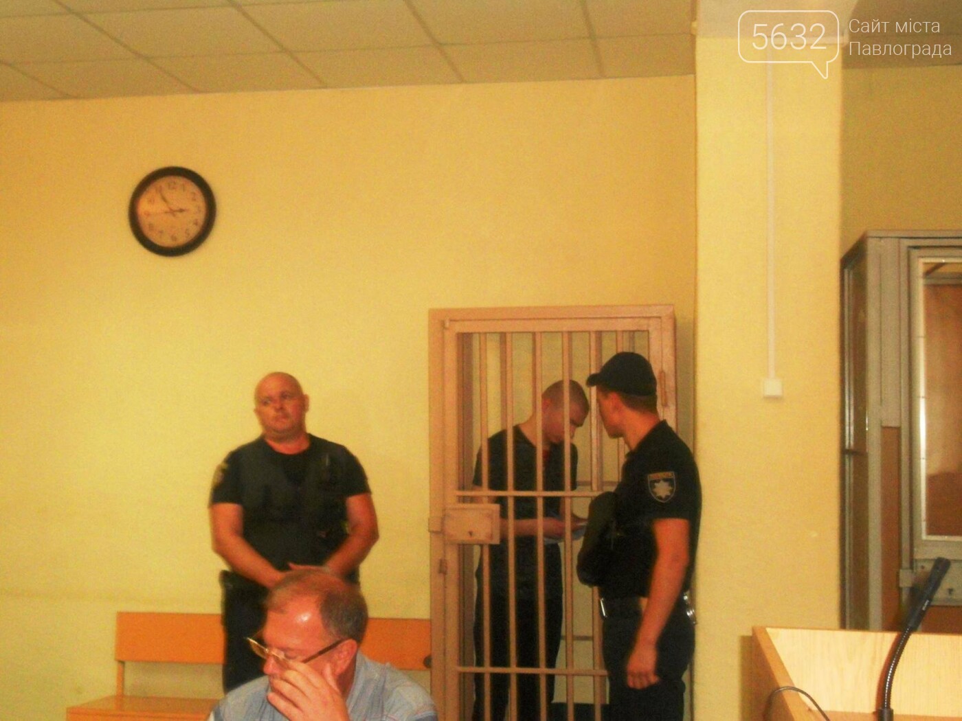 Школяр з Павлограда, який вбив батька з сином, визнав свою..., фото-1 Школяр з Павлограда, який вбив батька з сином, визнав свою провину, фото-1