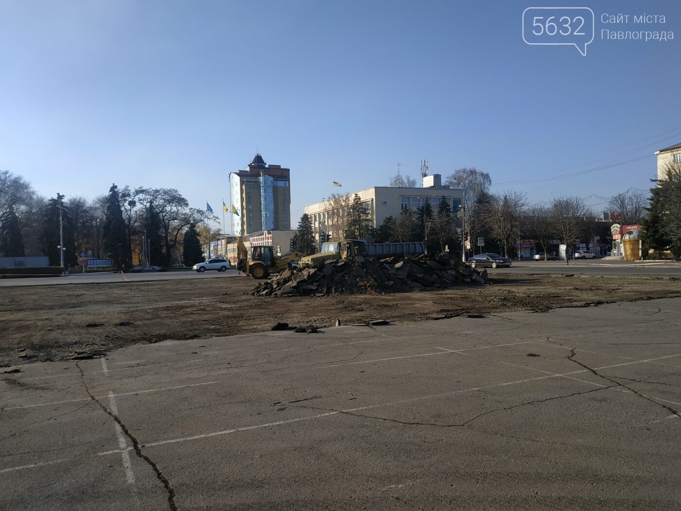 На Соборній площі Павлограда стрімкими темпами ведуться роб..., фото-3 На Соборній площі Павлограда стрімкими темпами ведуться роботи з реконструкції, фото-3