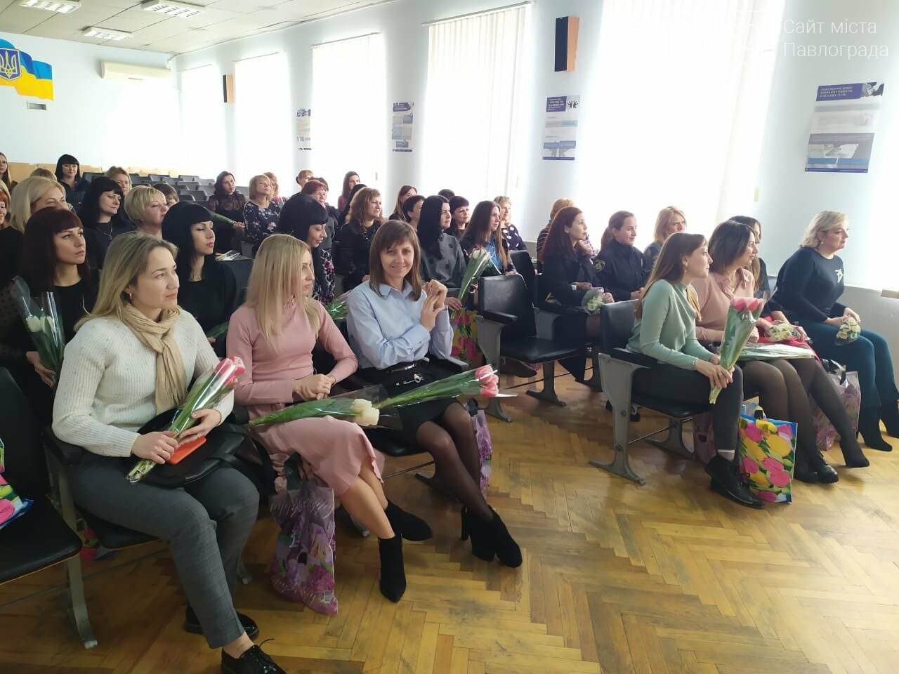 В Павлоградском отделе полиции поздравили женщин-полицейских , фото-1 В Павлоградском отделе полиции поздравили женщин-полицейских , фото-1