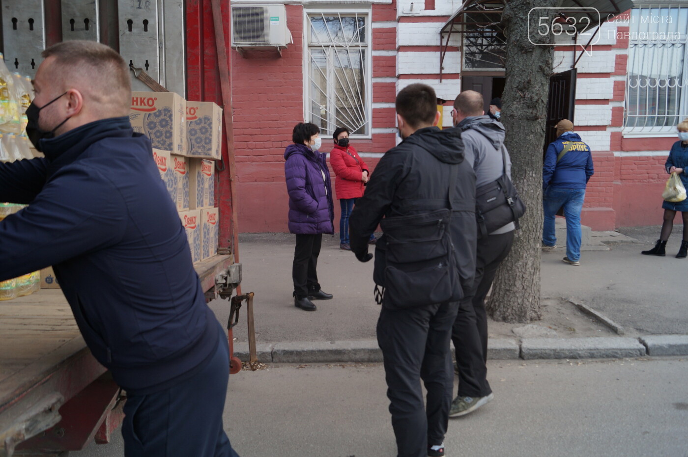 В Павлоград привезли ещё 700 благотворительных наборов (ФОТ..., фото-5 В Павлоград привезли ещё 700 благотворительных наборов (ФОТОРЕПОРТАЖ), фото-5