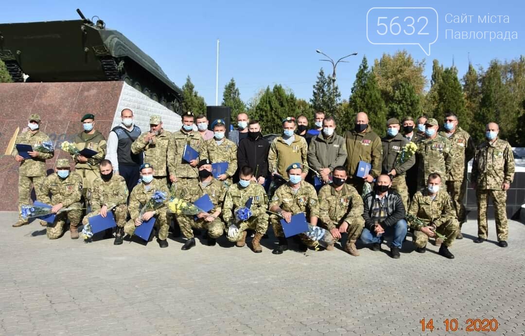 В Першотравенске открыли памятный знак погибшим участникам..., фото-3 В Першотравенске открыли памятный знак погибшим участникам АТО/ООС, фото-3