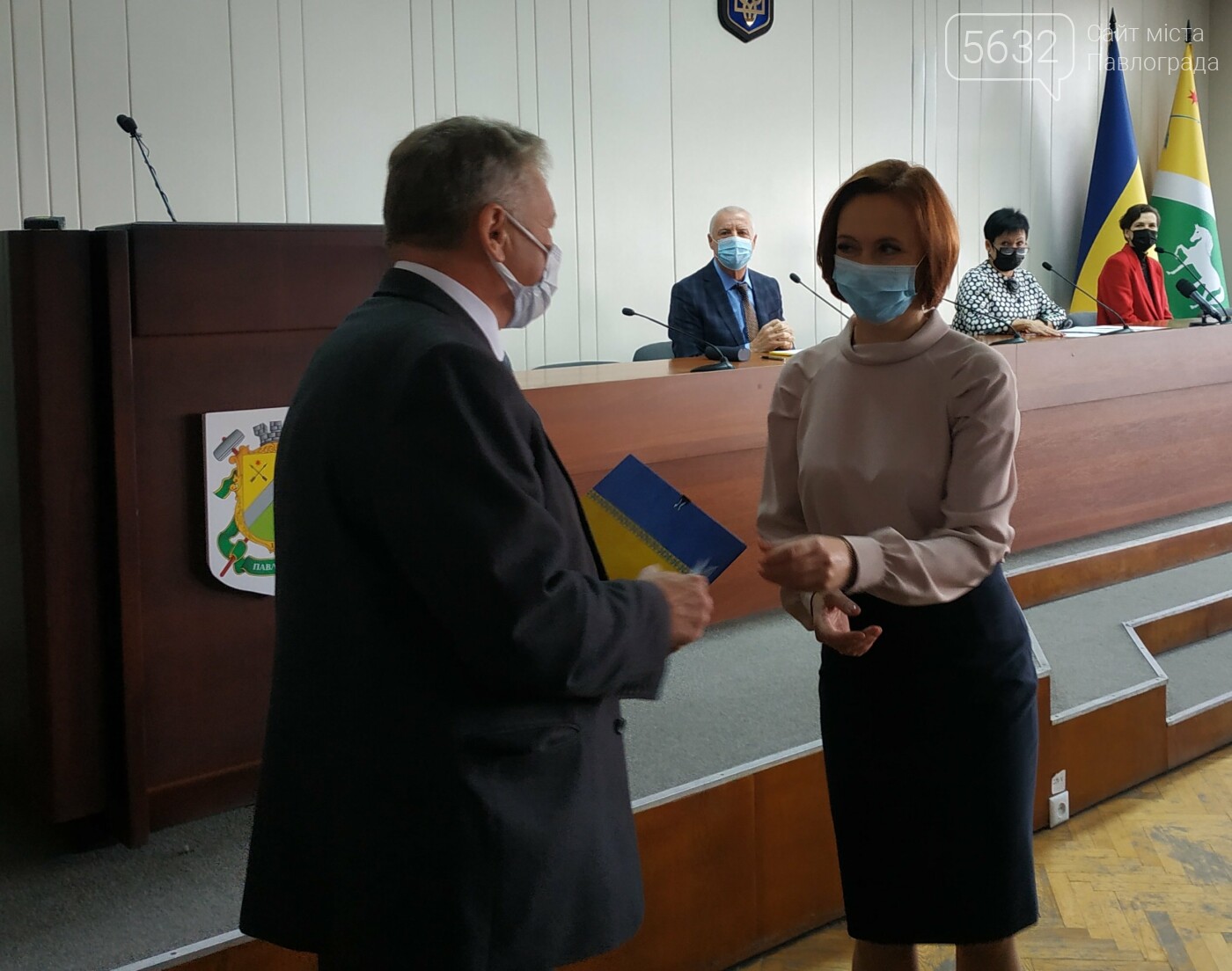 Состоялась первая сессия Павлоградского городского совета н..., фото-4 Состоялась первая сессия Павлоградского городского совета нового созыва, фото-4