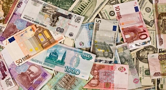 Выгодный курс доллара к гривне в Одессе | Новини