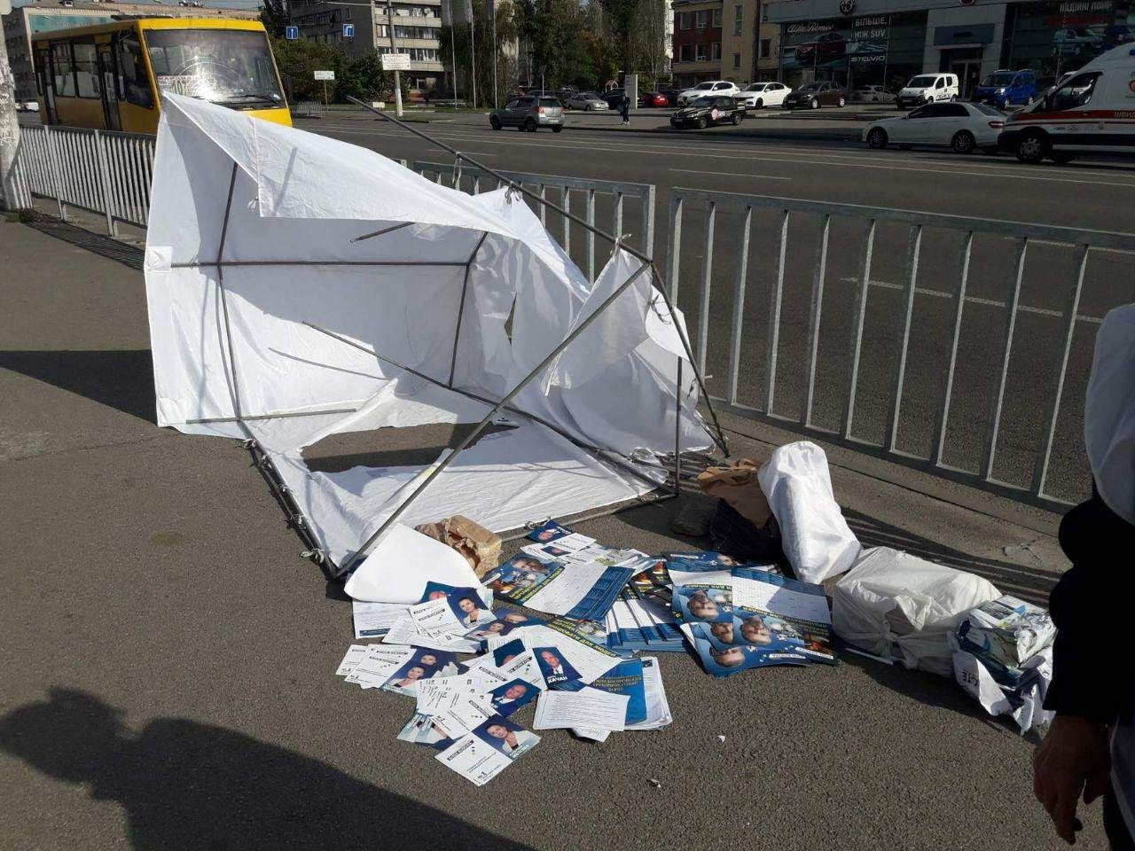 Вилкул потребовал, чтобы правоохранители дали оценку нападе..., фото-1 Вилкул потребовал, чтобы правоохранители дали оценку нападениям на волонтеров Блока "Украинская перспектива", фото-1