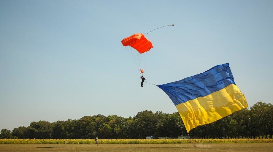 Авіашоу «Вільне небо» зібрало рекордні 45 тис людей Авіашоу «Вільне небо» зібрало рекордні 45 тис людей